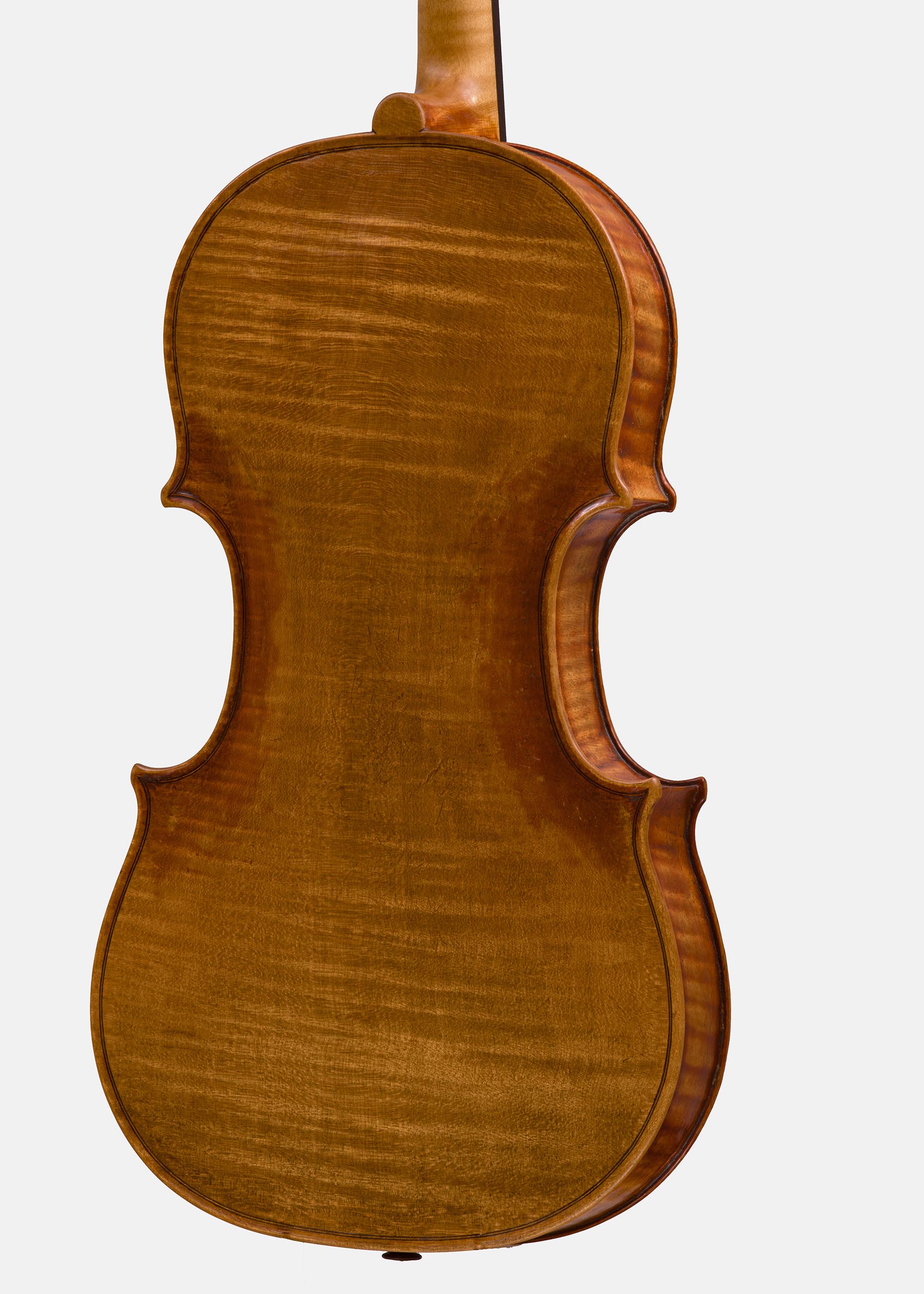 Modelled after a viola by Gasparo da Salo. Ian McWilliams 2026