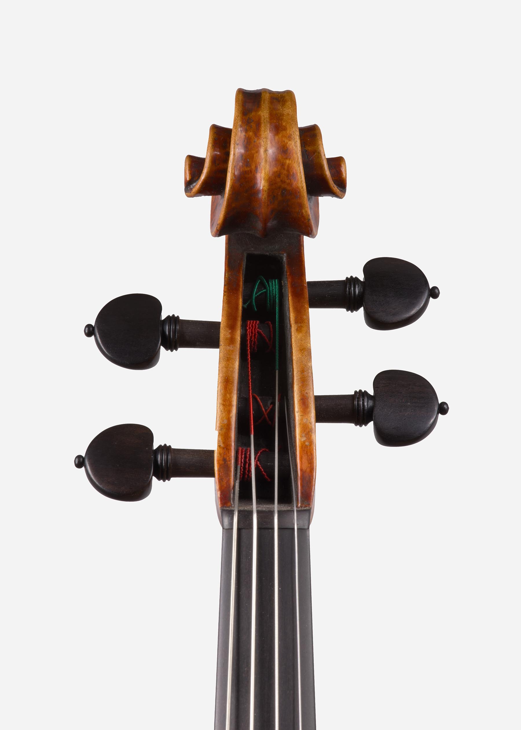 Modelled after a viola by Gasparo da Salo. Ian McWilliams 2026
